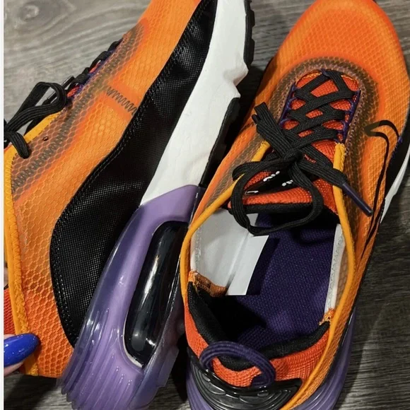Nike Orange and Purple Athletic Shoes - Picture 2 of 4